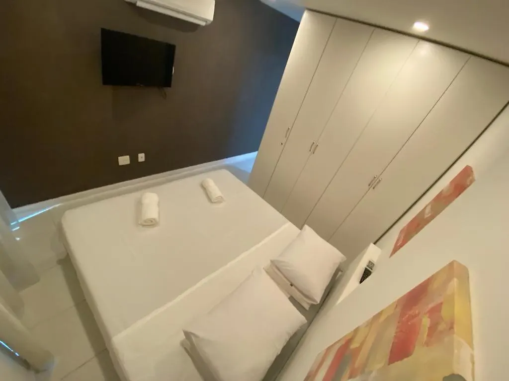 Apartamento Mandai 02 suítes apt 101 MC temporadas Cabo Frío Brasil
