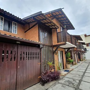 Casa Duplex Com 3 Quartos Há 700m Da Casa de Férias